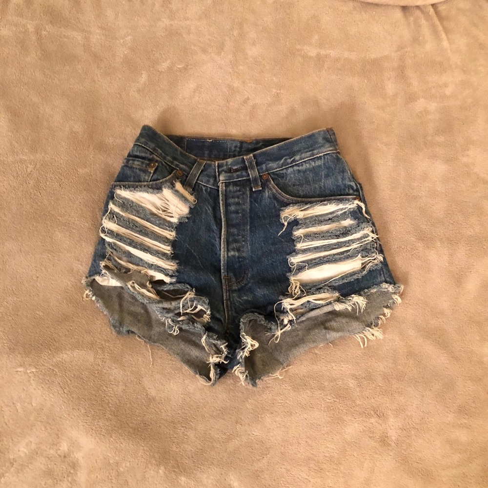 High Waisted Levi’s Shorts